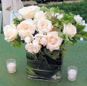 Wedding-Arrangements-Roses-Garden-Roses-Mixed-Greens-globalrose