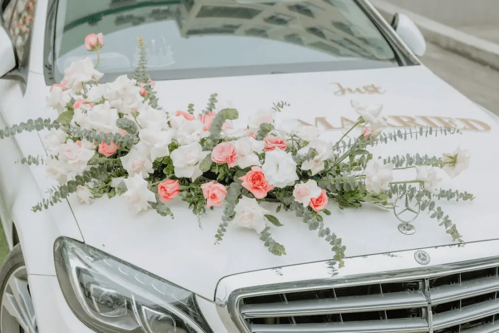 Tips for Decorating the Getaway Wedding Limousine - Antique Limousine