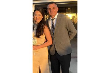 Winner of Win $100 in Gorgeous DIY Wedding Flowers and Supplies!